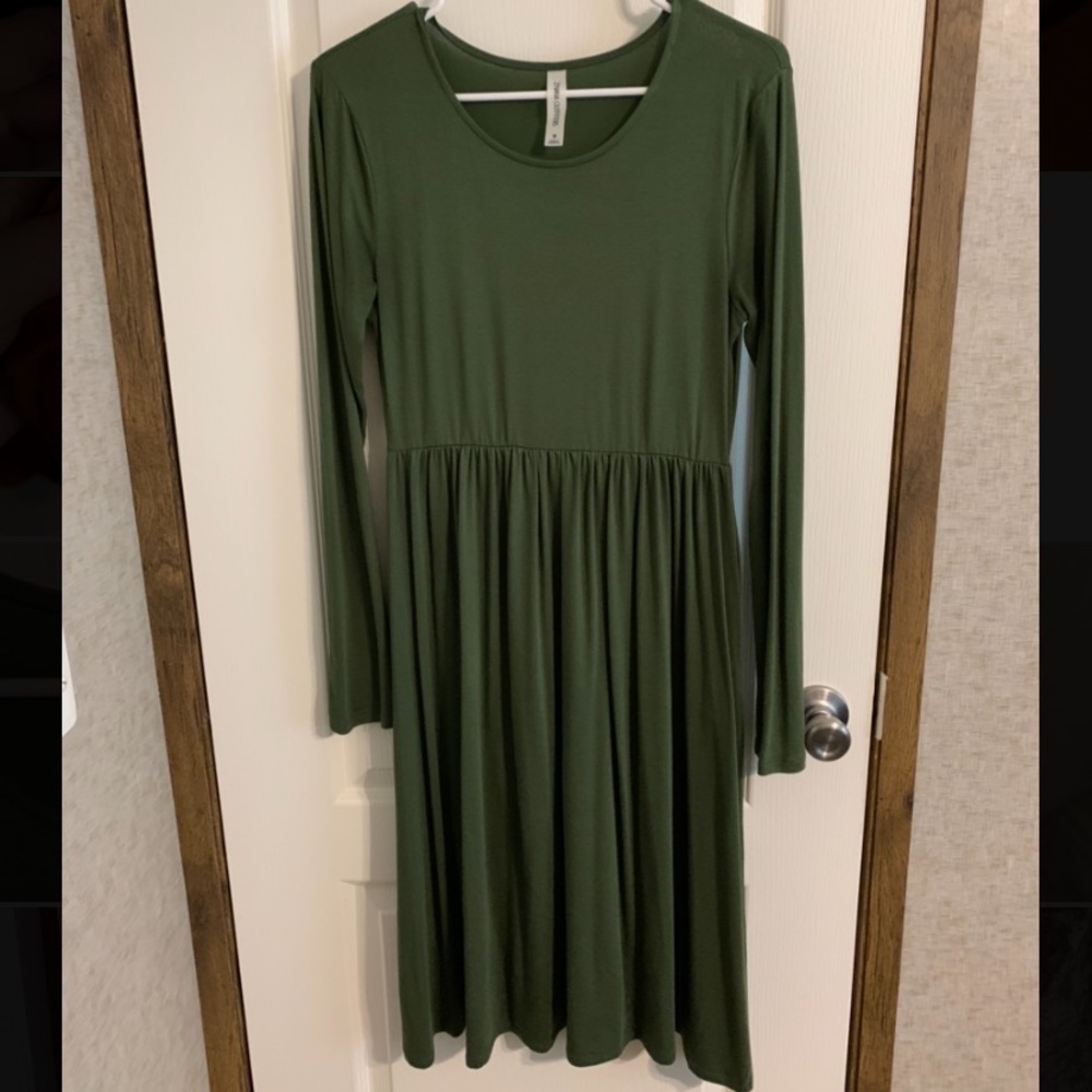 Green Long Sleeve T-Shirt Dress